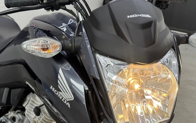 imagem-https://www.socarrao.com.br/sc-vehicle-images-prod/3756309/1789058705783-V2hhdHNBcHAgSW1hZ2UgMjAyNi0wOS0wNSBhdCAxMS4xOC41MiAoMikuanBlZw.jpeg