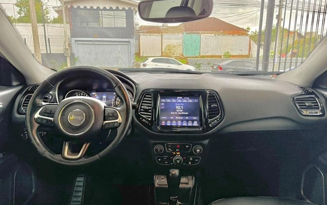 imagem-https://www.socarrao.com.br/sc-vehicle-images-prod/3756441/1789060469841-8429953_1_B_fca7bd2c1c.jpeg