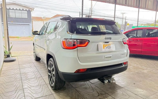 imagem-https://www.socarrao.com.br/sc-vehicle-images-prod/3756441/1789060469850-8429953_10_B_c50d27185a.jpeg