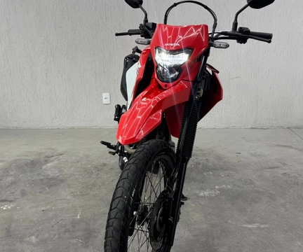 Honda XR 300L TORNADO FLEX 2025 Vermelho — foto 1 de 3