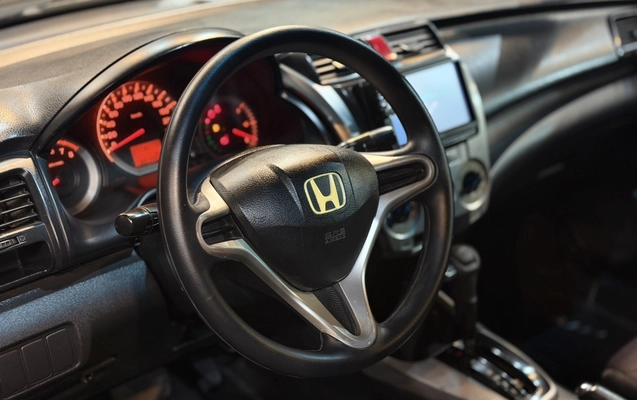 imagem-https://www.socarrao.com.br/sc-vehicle-images-prod/3756538/1789059409615-1_065203.jpg
