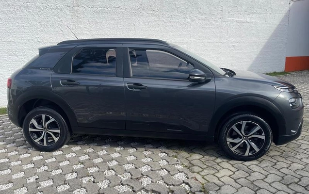 imagem-https://www.socarrao.com.br/sc-vehicle-images-prod/3756570/1789568117545-8449982_8_B_97f80c29fa.jpeg
