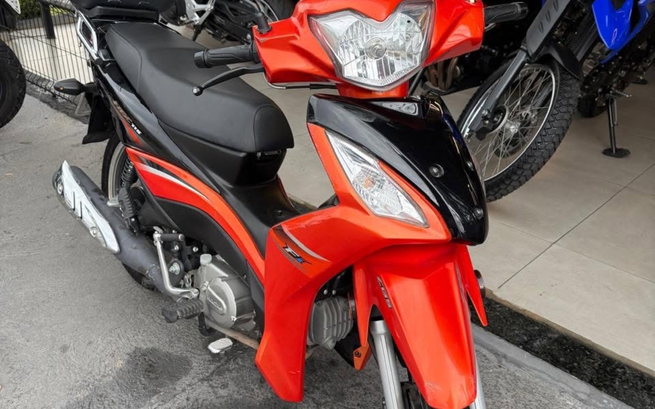 imagem-https://www.socarrao.com.br/sc-vehicle-images-prod/3756708/1789059930956-ODAyNTk2MTgyXzE4MTI0Njk1NTc0ODQyMjQ4XzEyMjM0NDQ4MjM1NTQxNTkzOTNfbi5qcGc.jpg