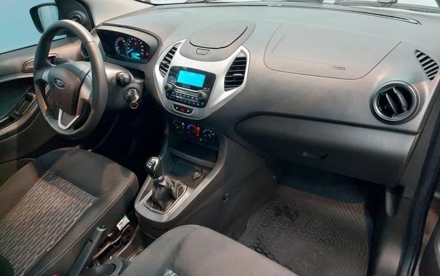 imagem-https://www.socarrao.com.br/sc-vehicle-images-prod/3756972/1789161462904-8464050_4_B_19830e7c57.jpeg