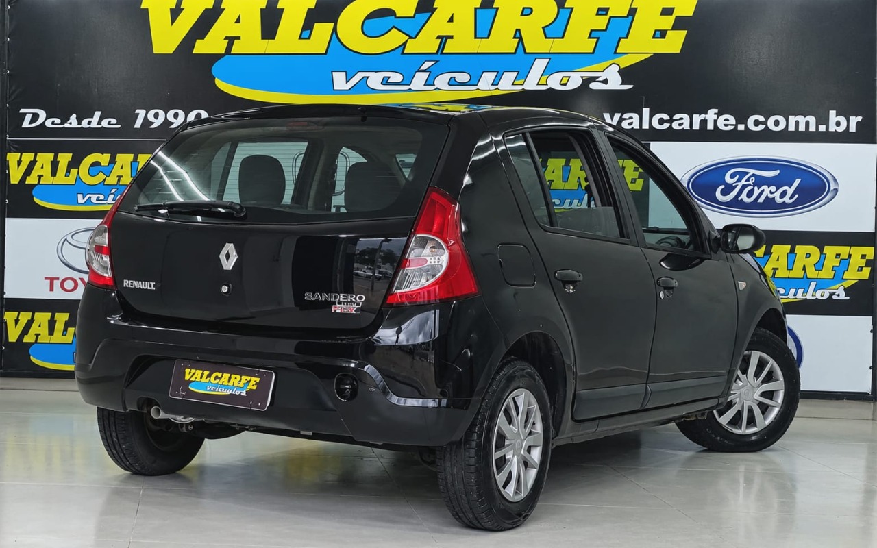imagem-https://www.socarrao.com.br/sc-vehicle-images-prod/3757025/1789060614162-My5qZmlm.jfif