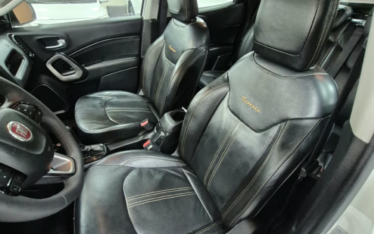imagem-https://www.socarrao.com.br/sc-vehicle-images-prod/3757161/1789060954043-RyA3LnBuZw.png