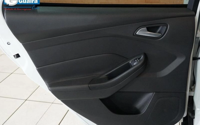 imagem-https://www.socarrao.com.br/sc-vehicle-images-prod/3757353/1789576319664-8448576_19_B_d307b942e4.jpeg