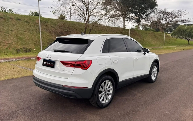 imagem-https://www.socarrao.com.br/sc-vehicle-images-prod/3757360/1789061552712-V2hhdHNBcHAgSW1hZ2UgMjAyNi0wOS0xMCBhdCAwOS4xMS41MiAoMykuanBlZw.jpeg