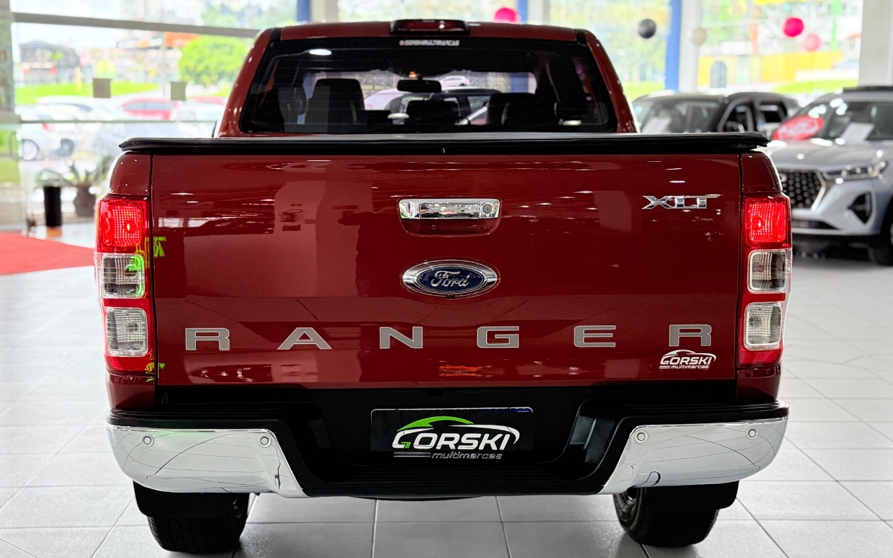 imagem-https://www.socarrao.com.br/sc-vehicle-images-prod/3757362/1789061558228-YmI1YWE5NDAtOGMzNi00ZDJmLThhOTMtNDJhNDZjMGZiNWJjLmpwZWc.jpeg