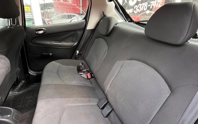 imagem-https://www.socarrao.com.br/sc-vehicle-images-prod/3757365/1789738330101-Yjc3ZjhkNGEtOTE5OS00M2E5LTlhY2YtOTk3MDM4N2M3NmRjLmpwZw.jpg