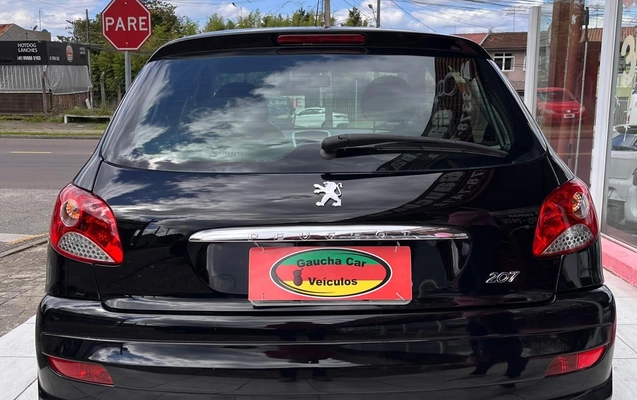 imagem-https://www.socarrao.com.br/sc-vehicle-images-prod/3757365/1789738330300-ZjllMjc5ZDAtNWFlNS00NDY0LWIwYmQtODdiZDQyYzA2MzcwLmpwZw.jpg