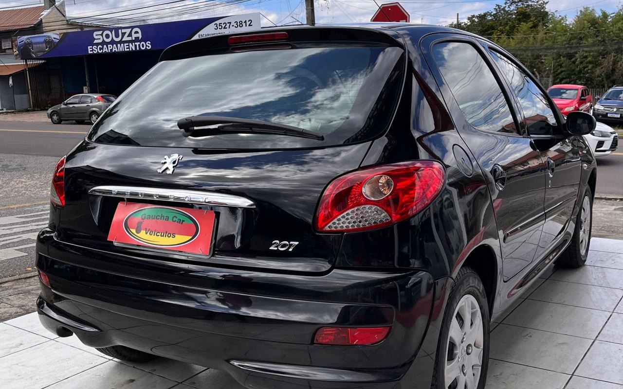 imagem-https://www.socarrao.com.br/sc-vehicle-images-prod/3757365/1789738330386-ZmUyZjVkNzMtZGM4Ny00NTY5LWJiMWEtOGJmYzA1OWE1ZjdhLmpwZw.jpg