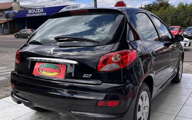 imagem-https://www.socarrao.com.br/sc-vehicle-images-prod/3757365/1789738330386-ZmUyZjVkNzMtZGM4Ny00NTY5LWJiMWEtOGJmYzA1OWE1ZjdhLmpwZw.jpg
