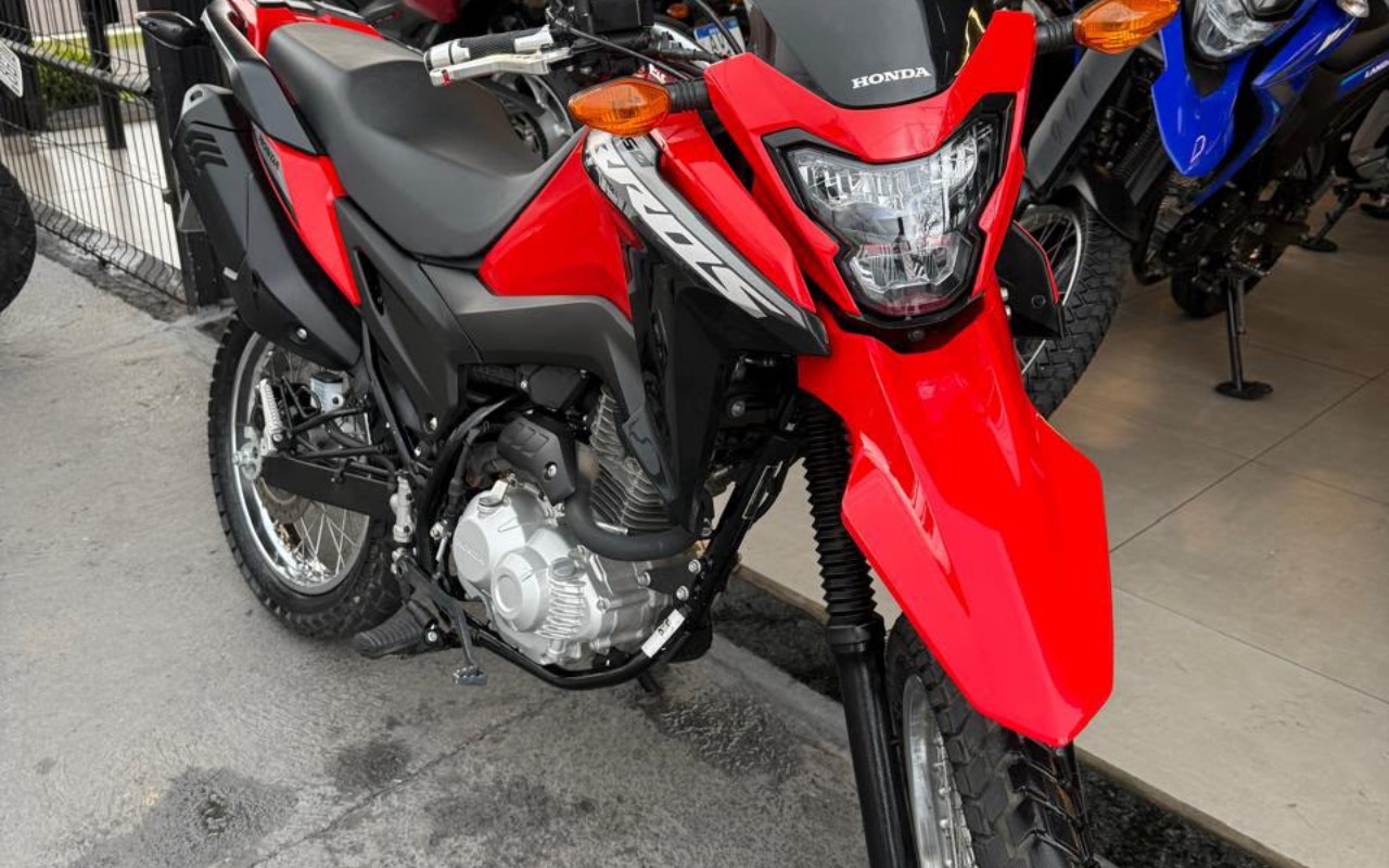 imagem-https://www.socarrao.com.br/sc-vehicle-images-prod/3757447/1789061958630-V2hhdHNBcHAgSW1hZ2UgMjAyNi0wOS0xMCBhdCAxNC4xNC40NyAoMikuanBlZw.jpeg