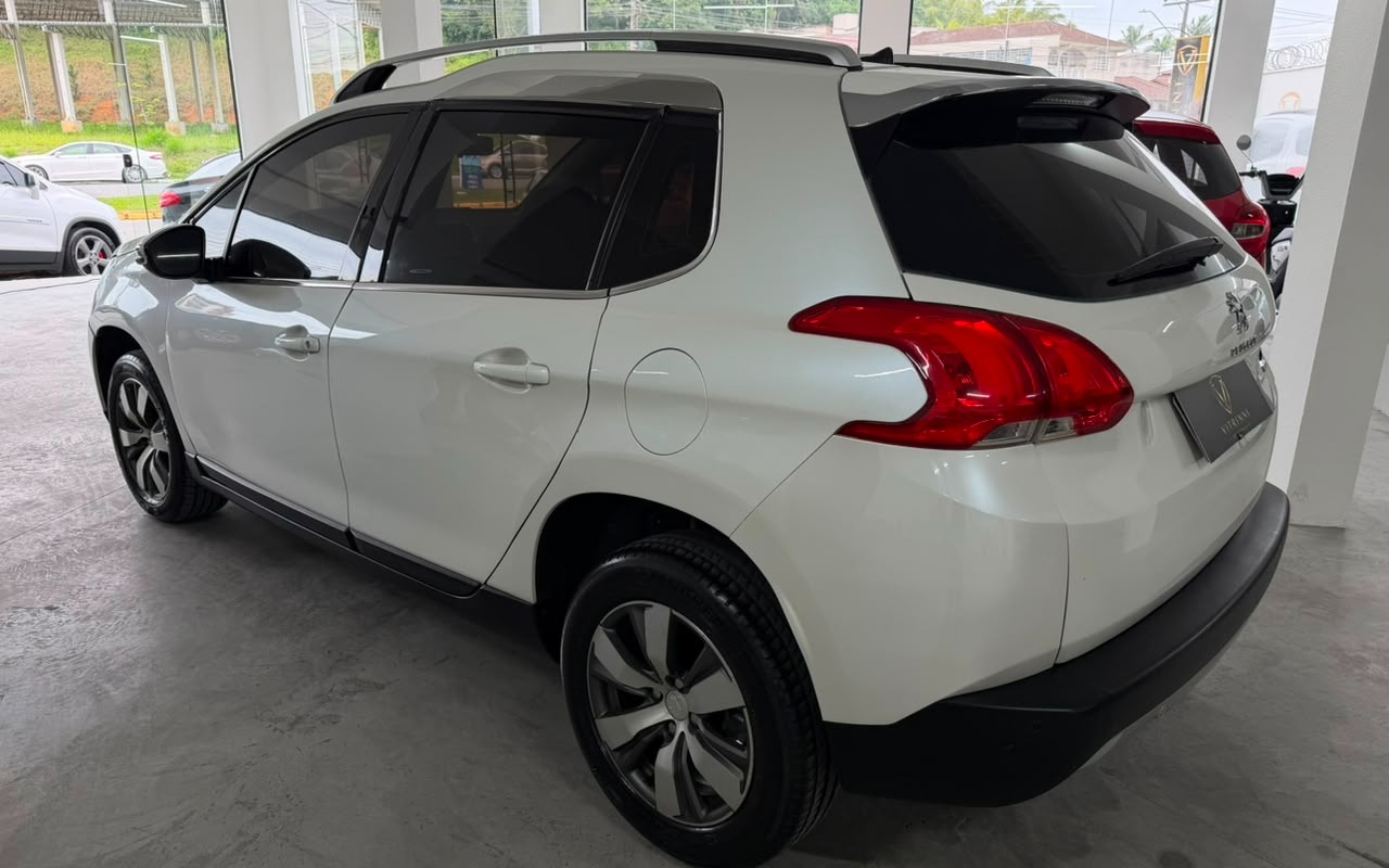 imagem-https://www.socarrao.com.br/sc-vehicle-images-prod/3757617/1789062243049-OWEwMjlhYzItMTUzZC00NzY2LTgzYjUtMjJkNDE4MDM1NDhmLmpwZw.jpg