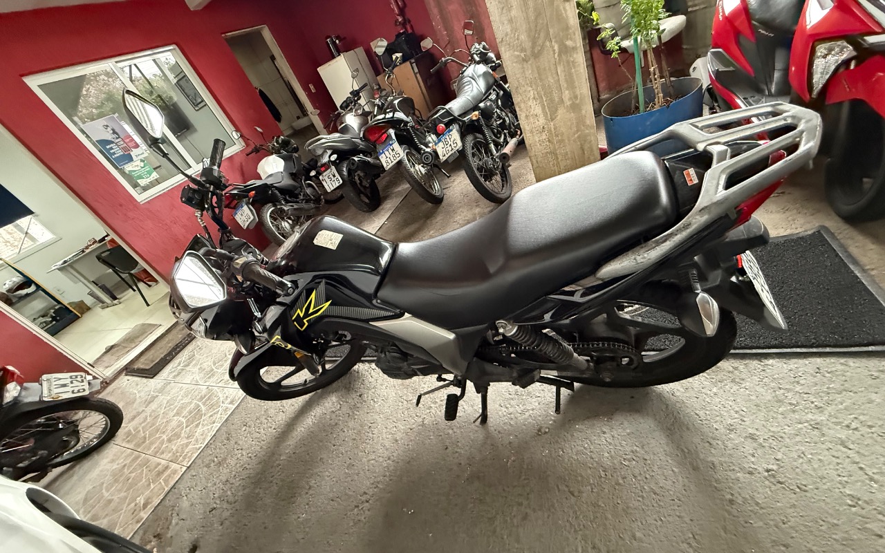 imagem-https://www.socarrao.com.br/sc-vehicle-images-prod/3757643/1789062327379-SU1HXzYwNzUuanBlZw.jpeg