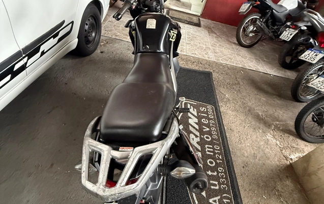 imagem-https://www.socarrao.com.br/sc-vehicle-images-prod/3757643/1789062327531-SU1HXzYwNzQuanBlZw.jpeg