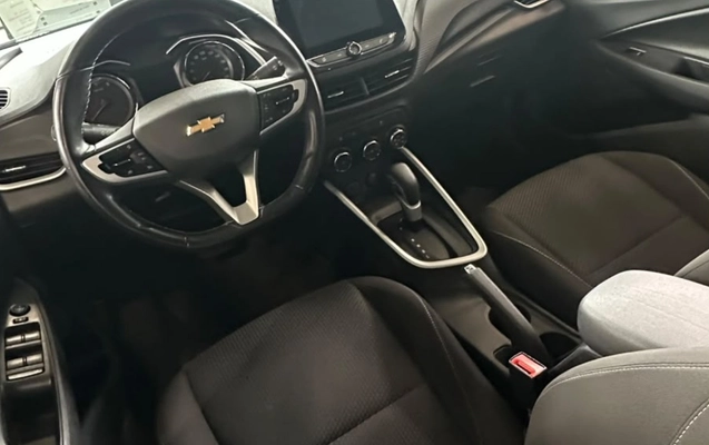 imagem-https://www.socarrao.com.br/sc-vehicle-images-prod/3757694/1789062566743-ZTg3MmFiMmYtMWE1Ni00MTg3LTlhMzItNDA5ZDI1Y2I2YTkzLmpwZw.jpg