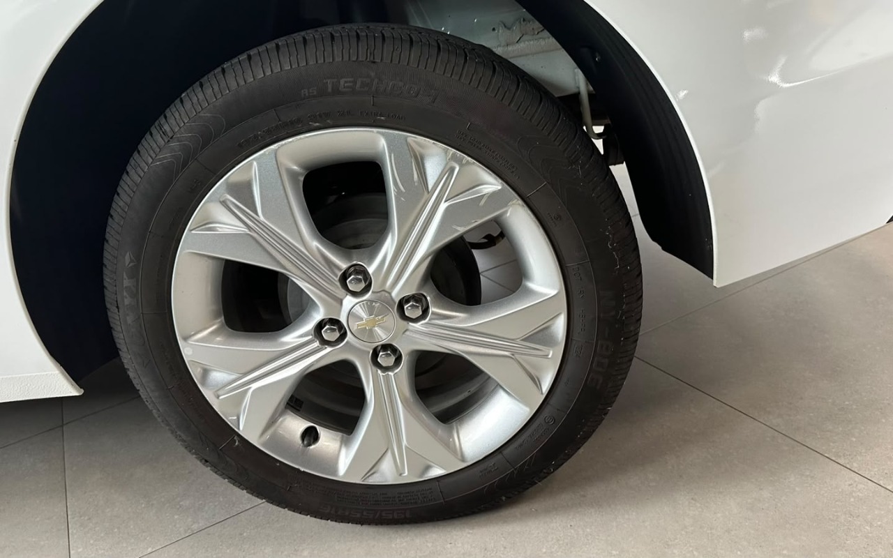imagem-https://www.socarrao.com.br/sc-vehicle-images-prod/3757694/1789062567015-NTY1MWUyNjctYzE3My00MmQ1LWE2MDMtYmM2NDlhNzA2NTgzLmpwZw.jpg