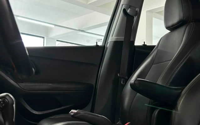 imagem-https://www.socarrao.com.br/sc-vehicle-images-prod/3757896/1789063026657-YzQxZWVlMzQtYzljNi00MTM4LTlhZDYtMmU3NjczZWYzZTYwLmpwZw.jpg