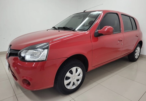 Renault Clio 2016 Vermelho — foto 1 de 3