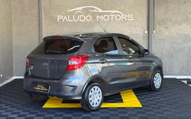 imagem-https://www.socarrao.com.br/sc-vehicle-images-prod/3758093/1789351689679-8464566_3_B_45935e0d04.jpeg