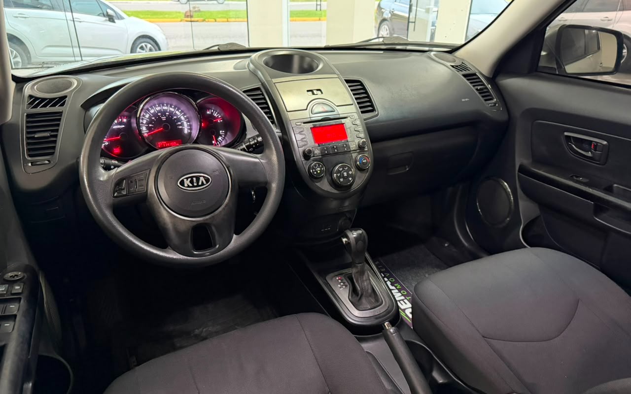 imagem-https://www.socarrao.com.br/sc-vehicle-images-prod/3758100/1789063688218-ZjAxYTA3MDctYWFiYi00NzM2LWIyZTAtNWQ5MGQ5YjczNDAzLmpwZw.jpg
