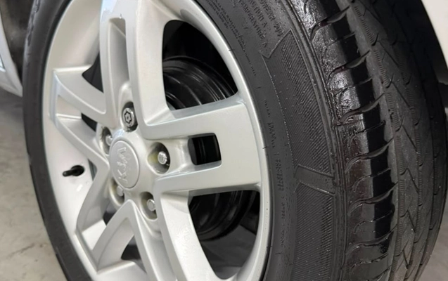 imagem-https://www.socarrao.com.br/sc-vehicle-images-prod/3758100/1789063688365-ODRkNzYyYmYtZGZiMi00OWYzLThmOWQtYWY2NTQ5OWExYWM2LmpwZw.jpg