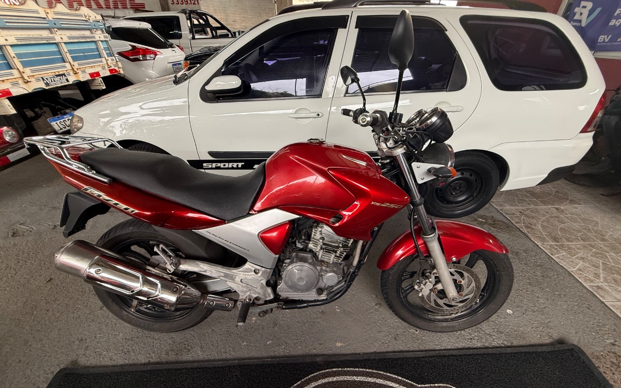 imagem-https://www.socarrao.com.br/sc-vehicle-images-prod/3758104/1789063775396-SU1HXzYxMDIuanBlZw.jpeg