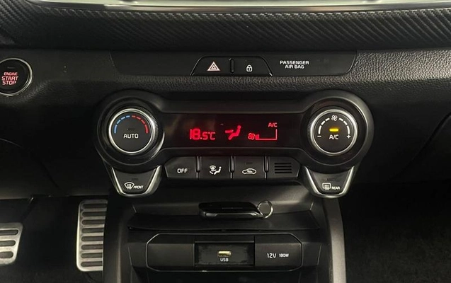 imagem-https://www.socarrao.com.br/sc-vehicle-images-prod/3758109/1789656274295-8464701_9_B_31ac76b359.jpeg
