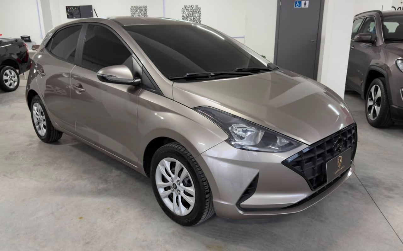 imagem-https://www.socarrao.com.br/sc-vehicle-images-prod/3758110/1789063879313-NDY1MGFiMjAtOWYwMi00YmY1LWIyNDAtOTc5ZDU4ZmU5MGRmLmpwZw.jpg