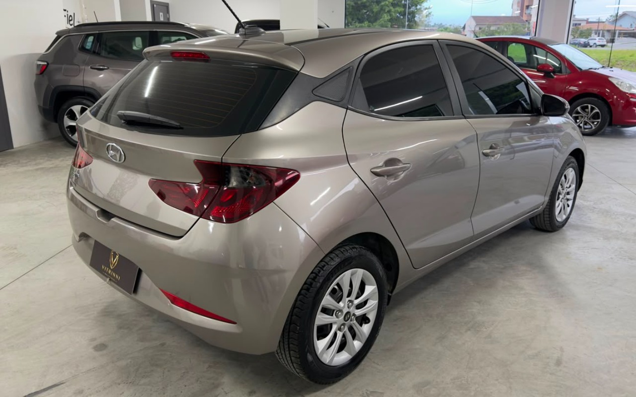 imagem-https://www.socarrao.com.br/sc-vehicle-images-prod/3758110/1789063879504-NDMyZDg5YjUtMGQ3OS00OTk4LThmM2EtMjE5ZTZmMmVjNWI3LmpwZw.jpg