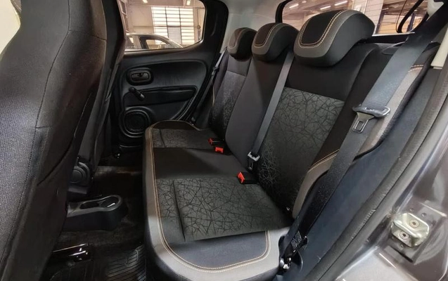 imagem-https://www.socarrao.com.br/sc-vehicle-images-prod/3758128/1789063941333-8464686_15_B_b49a0b82b5.jpeg