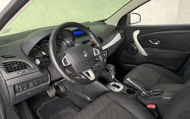 imagem-https://www.socarrao.com.br/sc-vehicle-images-prod/3758131/1789063966402-8378286_4_B_e9dc50e88f.jpeg