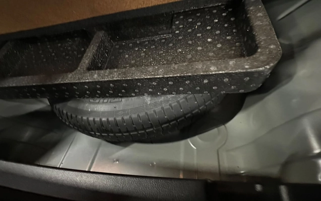 imagem-https://www.socarrao.com.br/sc-vehicle-images-prod/3758146/1789064013907-OWNjMDhiNzAtNTg0NC00MGVmLWI3MzMtMWYyNTVkMTljOTFmLmpwZw.jpg