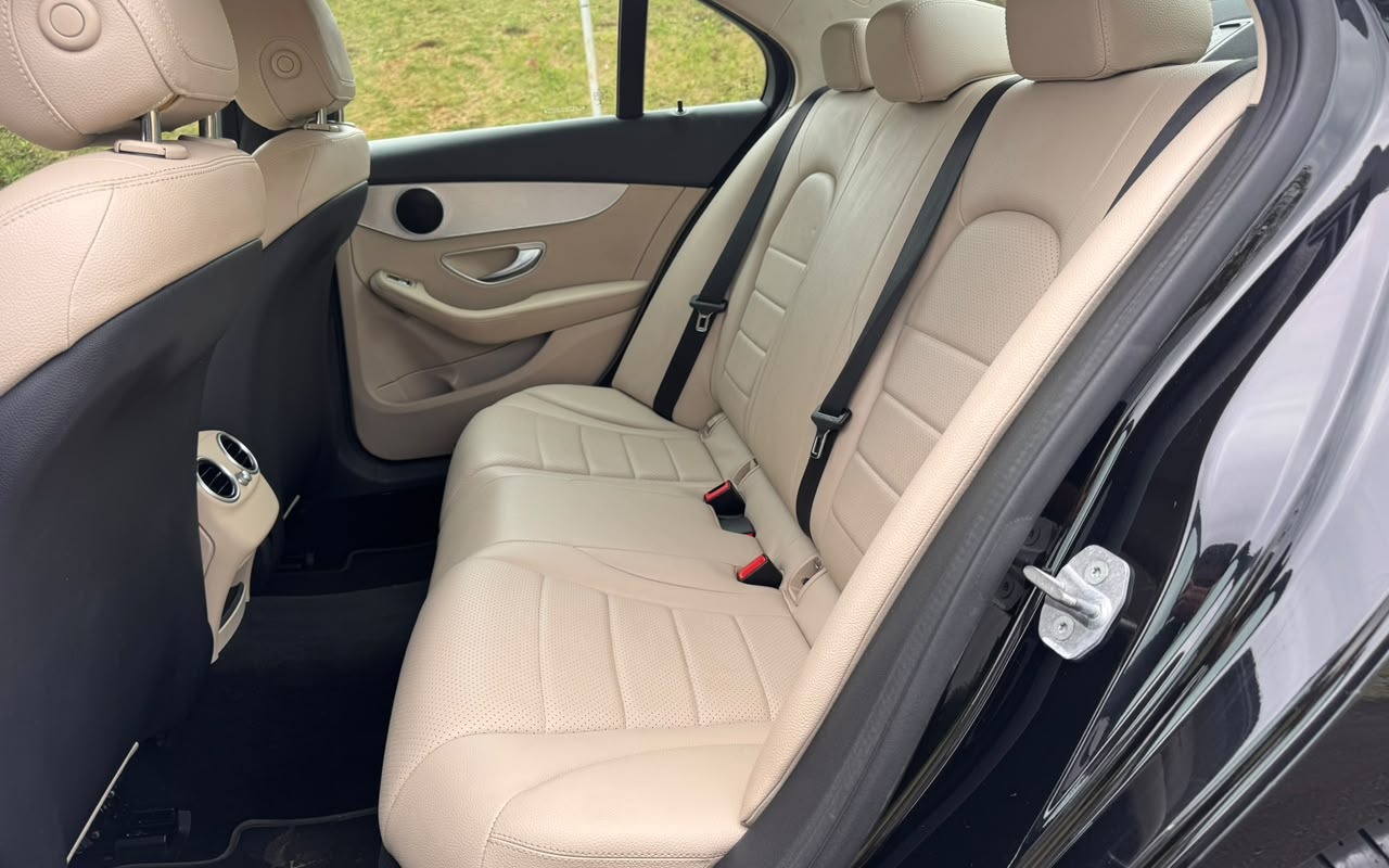 imagem-https://www.socarrao.com.br/sc-vehicle-images-prod/3758334/1789064382906-V2hhdHNBcHAgSW1hZ2UgMjAyNi0wOS0xMCBhdCAxNS4xMS40MiAoMSkuanBlZw.jpeg