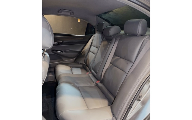 imagem-https://www.socarrao.com.br/sc-vehicle-images-prod/3758364/1789064489648-1_064616.jpg