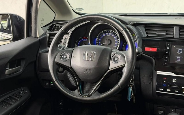 imagem-https://www.socarrao.com.br/sc-vehicle-images-prod/3758416/1789064634226-8358049_10_B_e7f74060ea.jpeg
