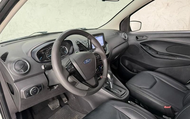 imagem-https://www.socarrao.com.br/sc-vehicle-images-prod/3758463/1789064763012-8150694_3_B_704fc21cdb.jpeg