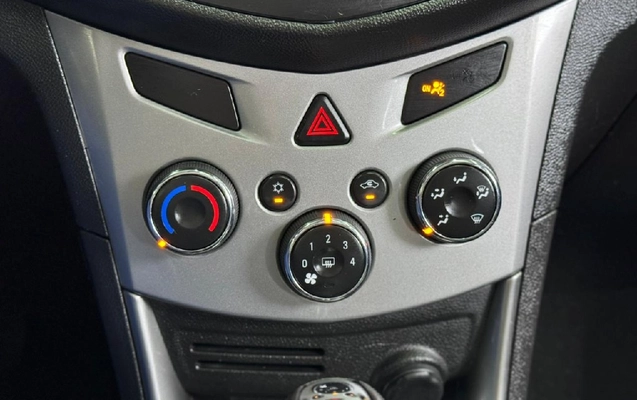 imagem-https://www.socarrao.com.br/sc-vehicle-images-prod/3758633/1789065213784-0195d00a-349f-c4eb-f9d7-25decb613745-whatsappimage2026-01-30at1533153jpeg.jpg