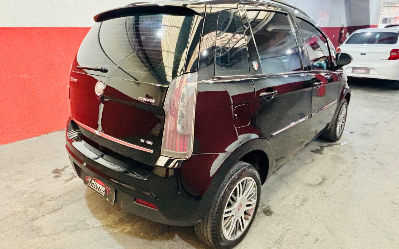 imagem-https://www.socarrao.com.br/sc-vehicle-images-prod/3758651/1789065231261-SU1HXzczMTIuanBlZw.jpeg