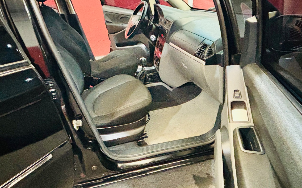 imagem-https://www.socarrao.com.br/sc-vehicle-images-prod/3758651/1789065231370-SU1HXzczMTUuanBlZw.jpeg