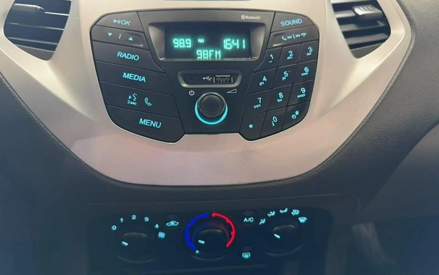 imagem-https://www.socarrao.com.br/sc-vehicle-images-prod/3758668/1789071214987-8464889_9_B_c5d8bda1da.jpeg