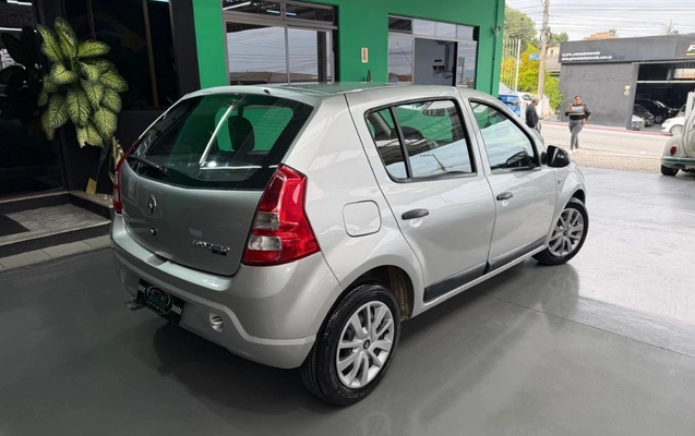 imagem-https://www.socarrao.com.br/sc-vehicle-images-prod/3758838/1789763660550-gb-d77bcdc.jpeg