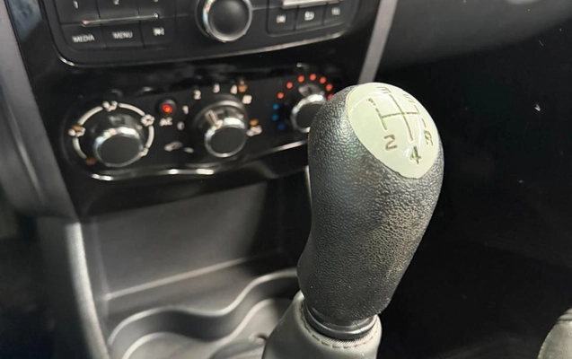 imagem-https://www.socarrao.com.br/sc-vehicle-images-prod/3758838/1789763660570-gb-96db72a.jpeg
