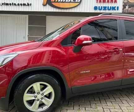 Chevrolet Tracker 2018 Vermelho — foto 1 de 3
