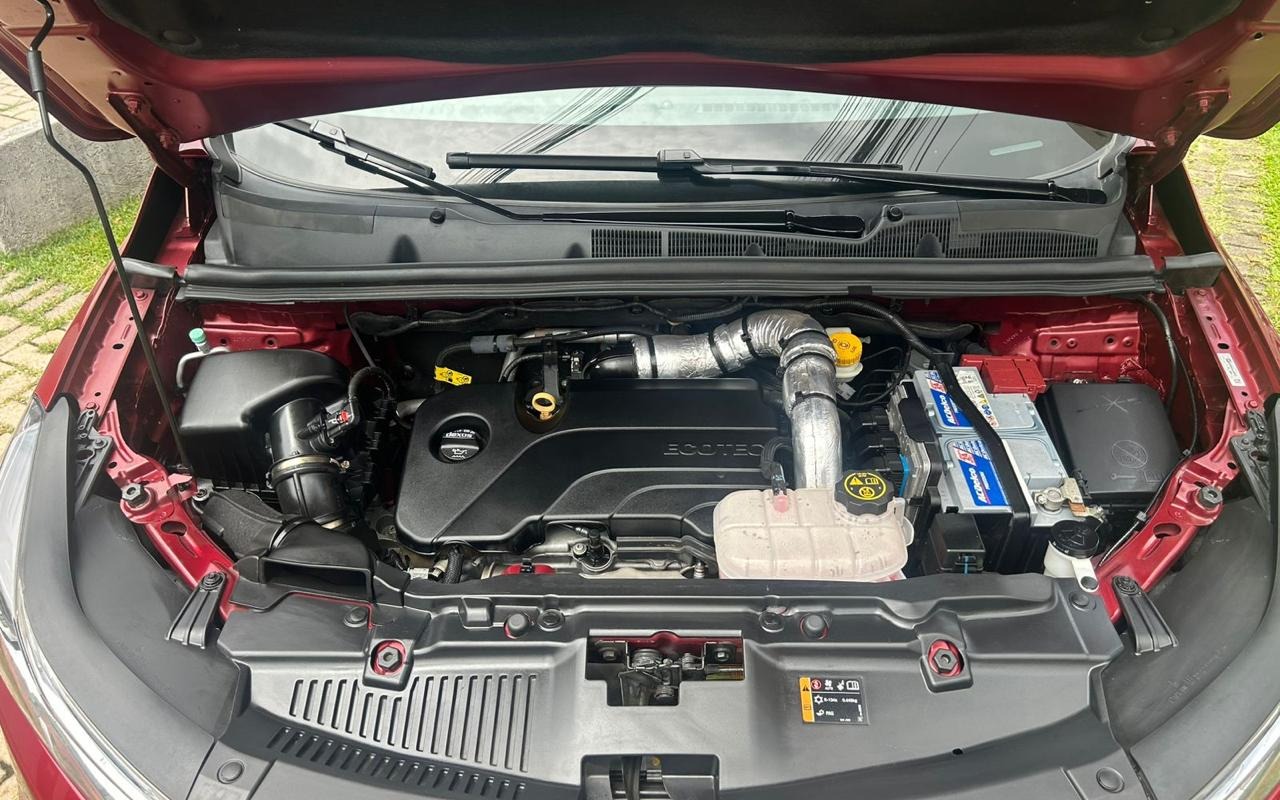 imagem-https://www.socarrao.com.br/sc-vehicle-images-prod/3758866/1789065955635-MTUuanBlZw.jpeg