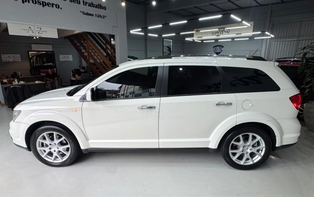 imagem-https://www.socarrao.com.br/sc-vehicle-images-prod/3758867/1789065959340-6_034510.jpg