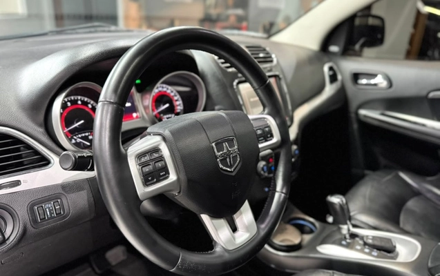 imagem-https://www.socarrao.com.br/sc-vehicle-images-prod/3758867/1789065959354-13_034510.jpg