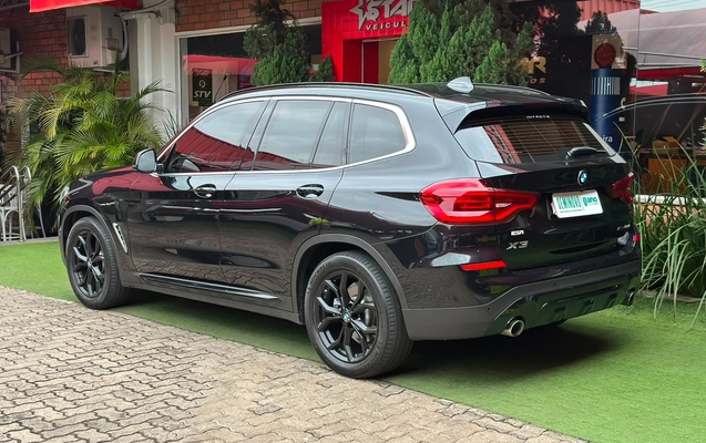 imagem-https://www.socarrao.com.br/sc-vehicle-images-prod/3759025/1789066337883-2420ca8b-3b83-4aed-aeff-e471329a5dba.jpg